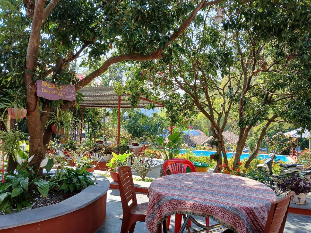 Catba Papillon Garden Bungalows & Resort Hien Hao Esterno foto